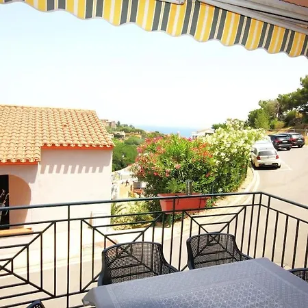 Casita Climatise F4 Avec Terrasse Et Garage Apartment